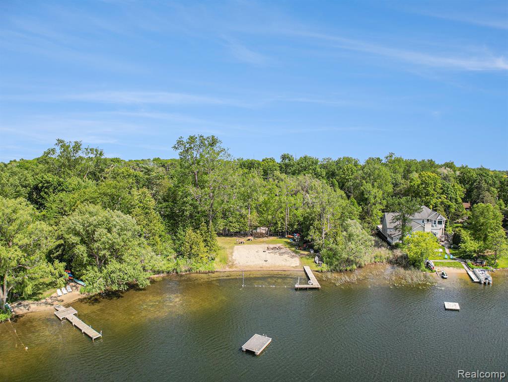 6062 Middle Lake Road, Clarkston, MI — Photo 40