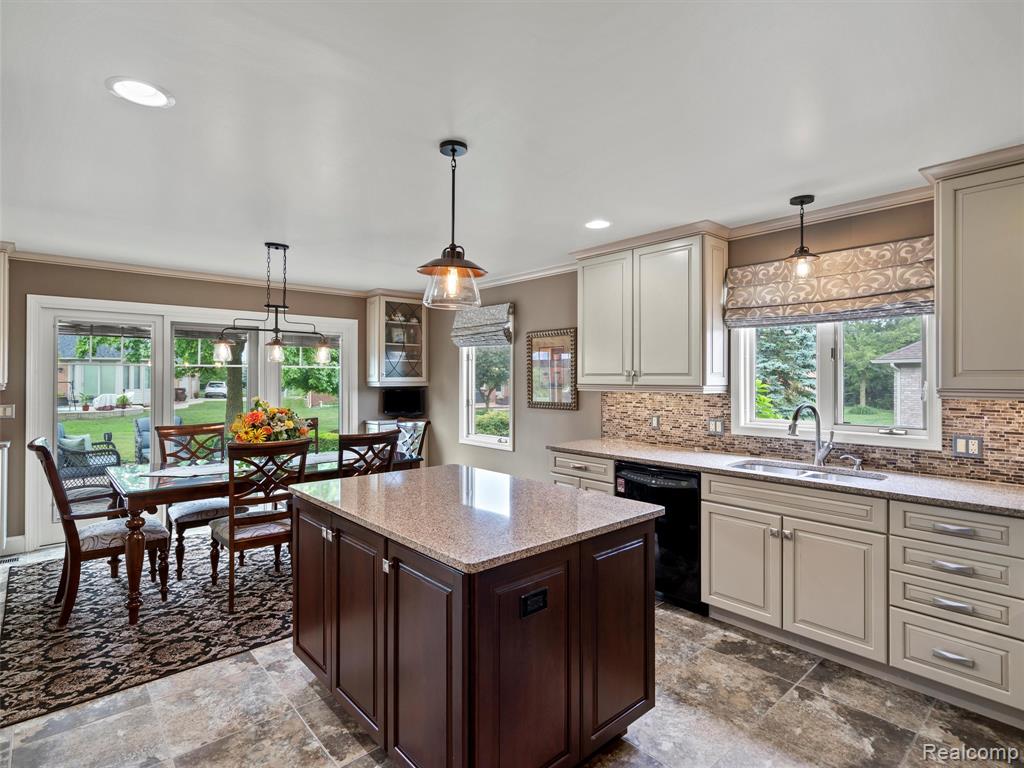 47215 Robins Nest Drive, Utica, MI 48315 — Photo 26