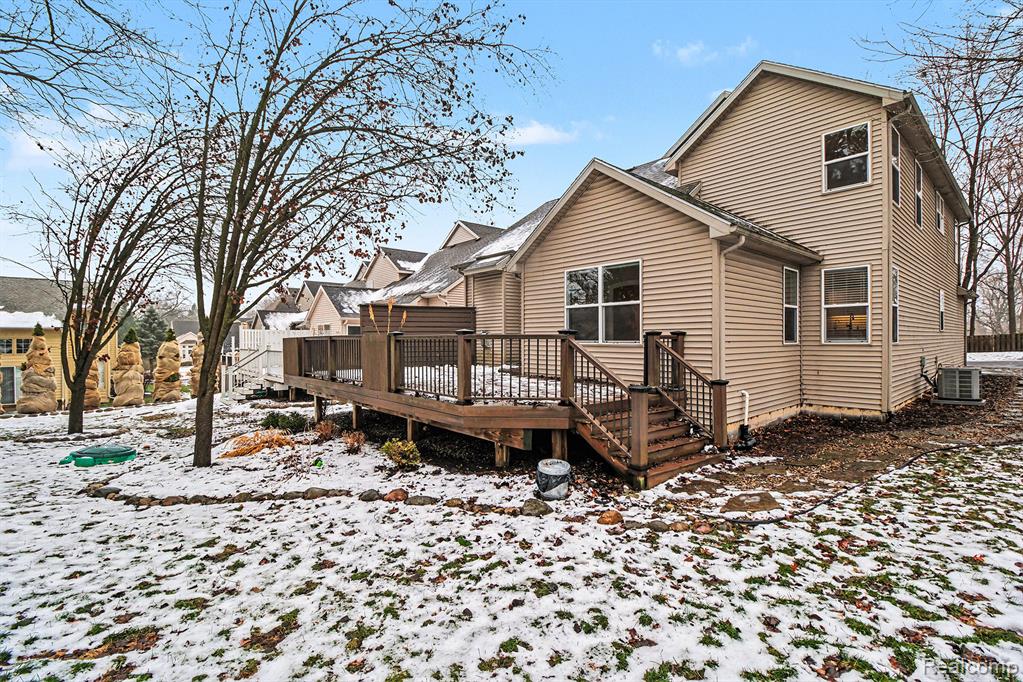 761 Milford Glen Court, Milford, MI 48381 — Photo 23