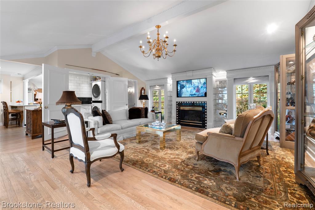 4083 Charing Cross Road, Bloomfield Hills, MI 48304 — Photo 14