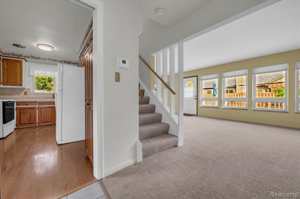 1076 Stratford Lane, Bloomfield Hills, MI 48304 — Photo 3