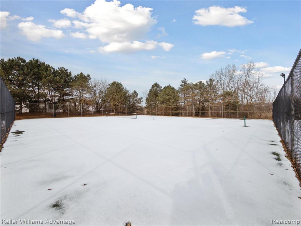 31131 COUNTRY, Farmington Hills, MI 48331 — Photo 40