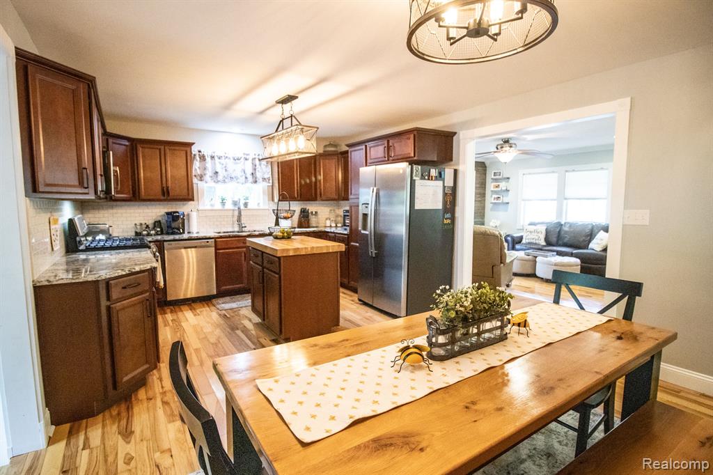 12595 N Budd Road, Burt, MI 48417 — Photo 15