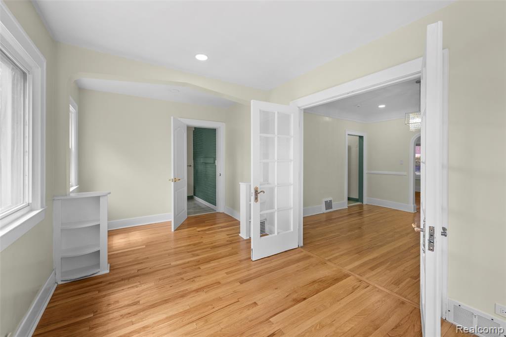 2681 Burlingame Street, Detroit, MI 48206 — Photo 12