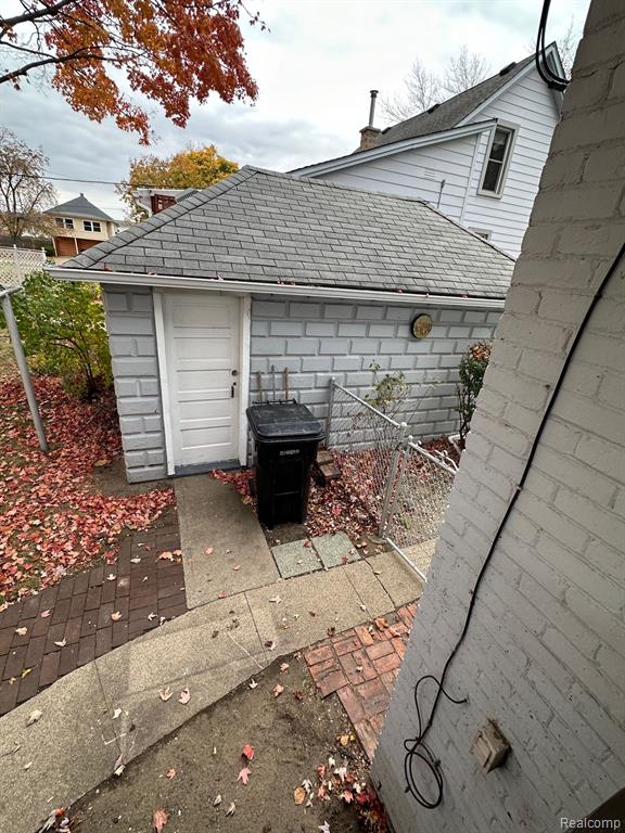 426 PLUM Street, Wyandotte, MI 48192 — Photo 46