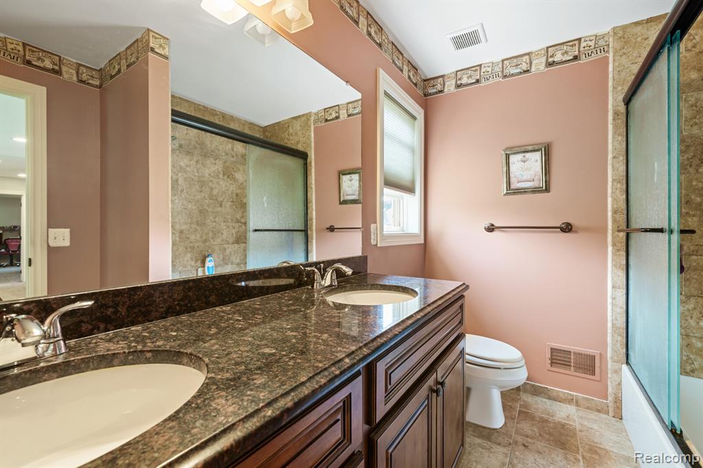 39122 Nautical Lane, Harrison Township, MI — Photo 31