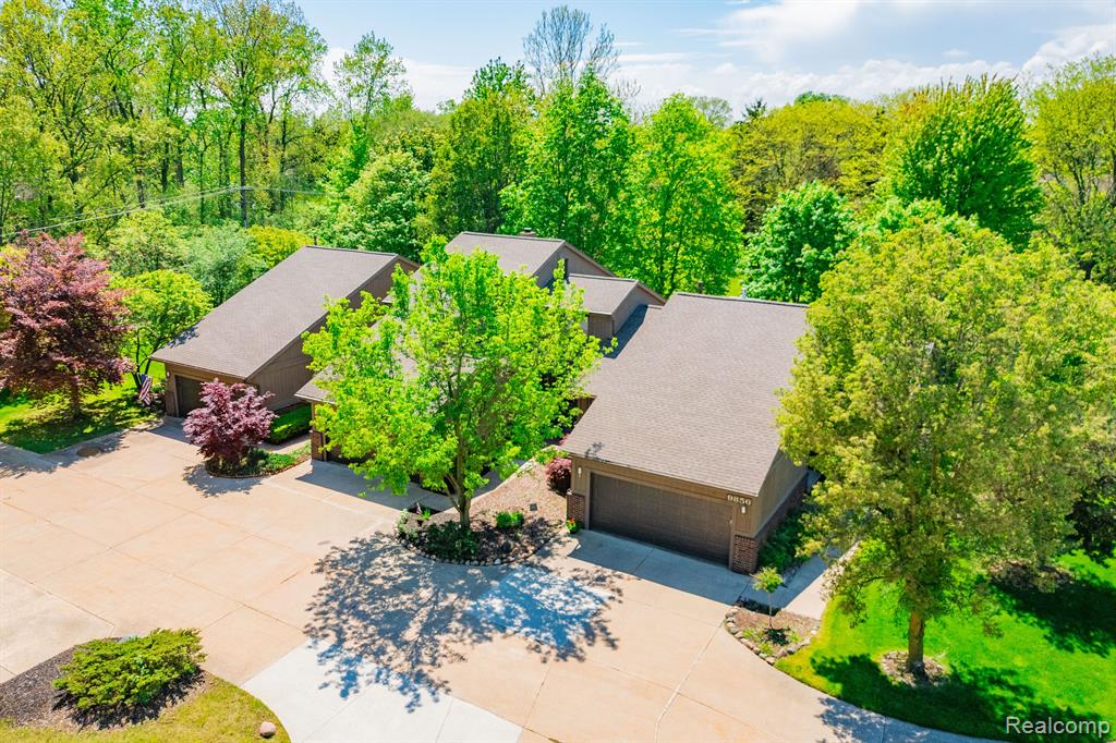 9854 HAWTHORNE GLEN Drive, Grosse Ile, MI 48138 — Photo 31