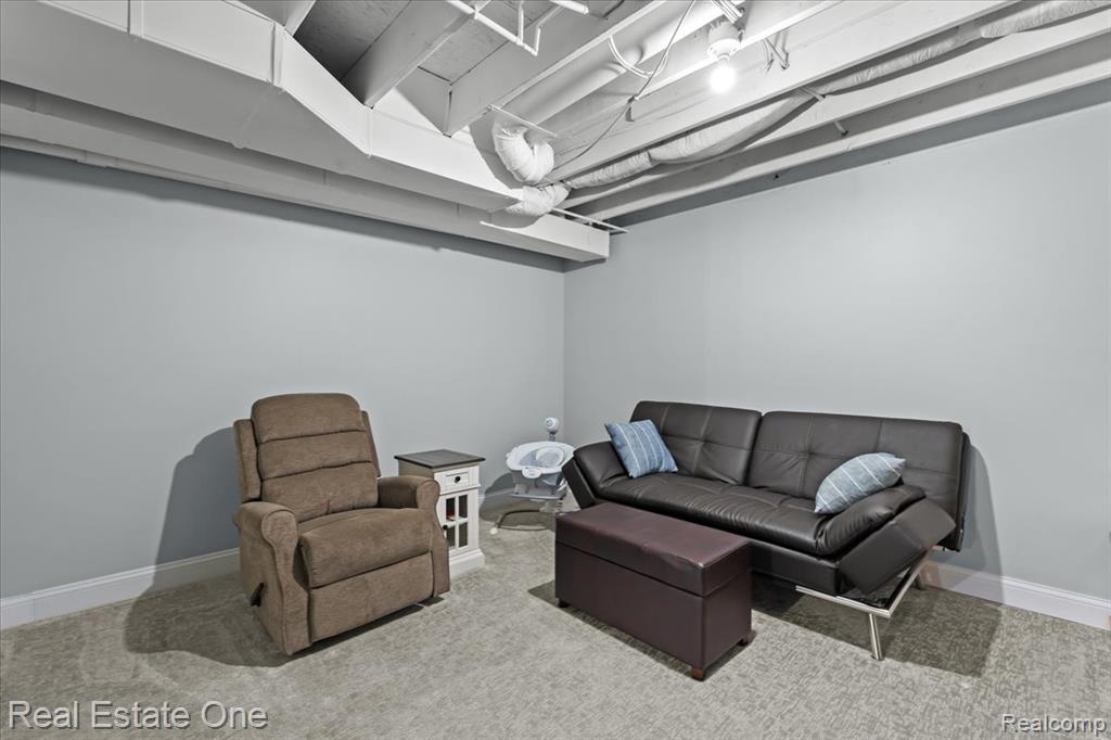 9327 VAN ANTWERP Road, Brighton, MI 48116 — Photo 34