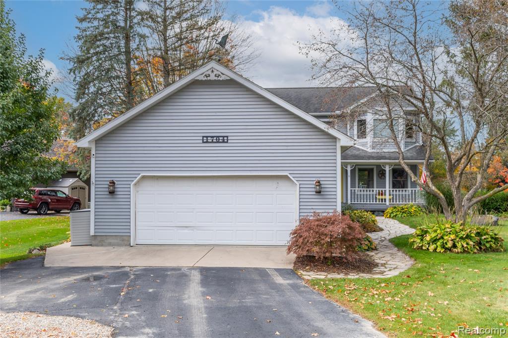 1704 Lakewood Circle, Lapeer, MI, 48446