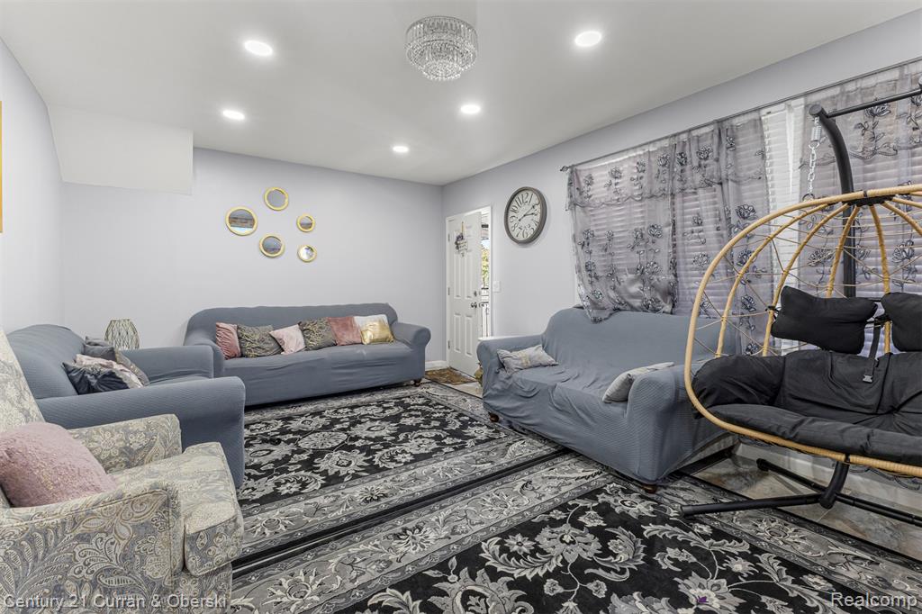 7925 Pinehurst Street, Dearborn, MI 48126 — Photo 6