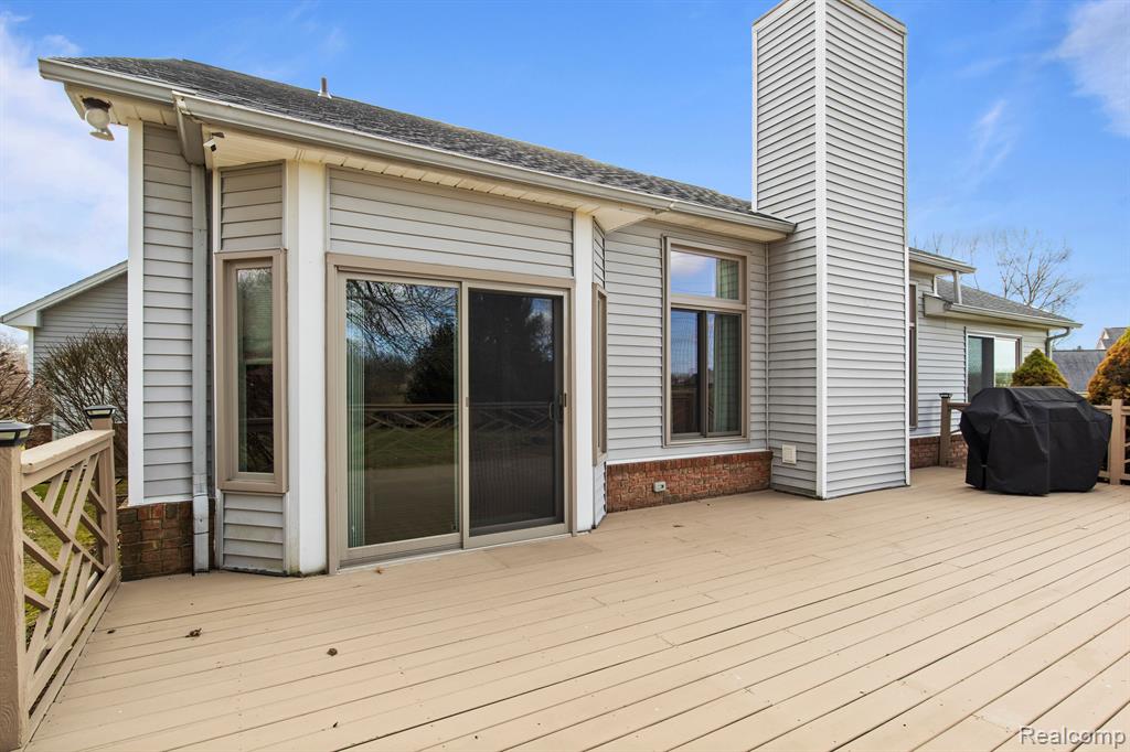 6330 STONEWOOD Drive, White Lake, MI 48383 — Photo 31