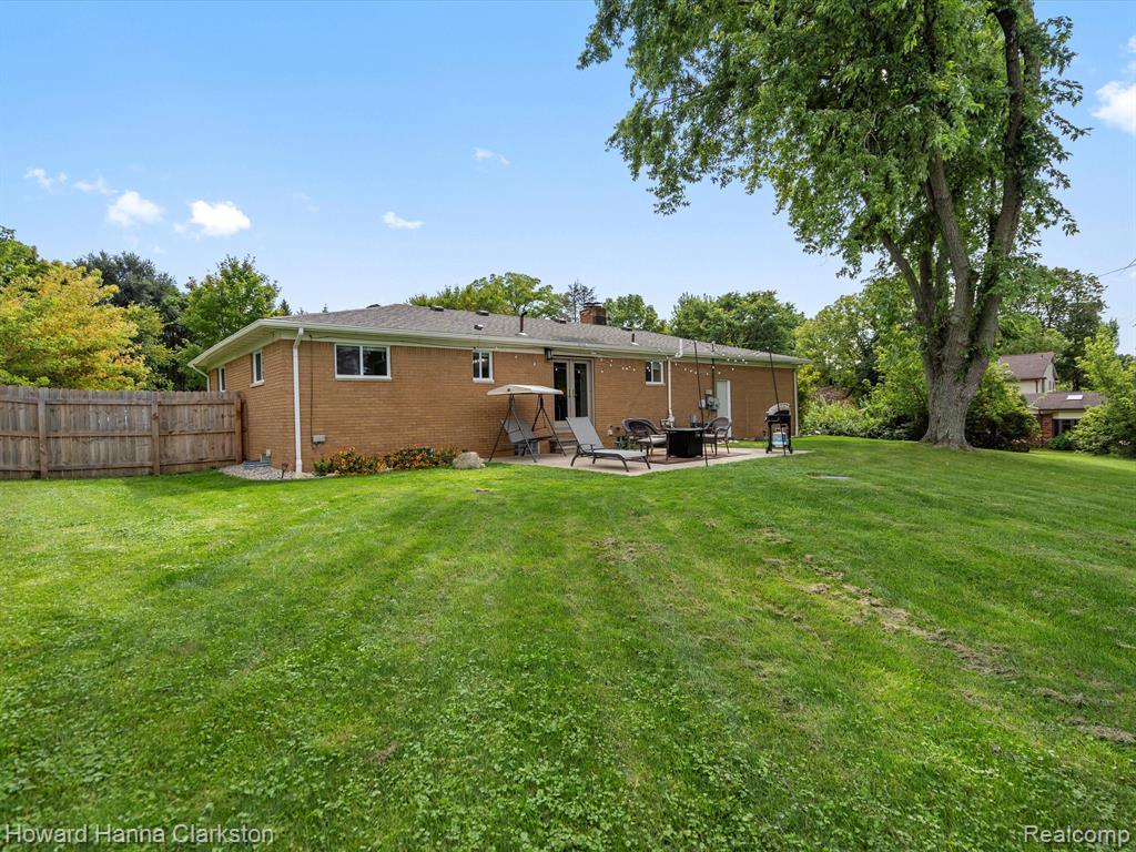 7171 Clintonville Road, Clarkston, MI 48348 — Photo 4
