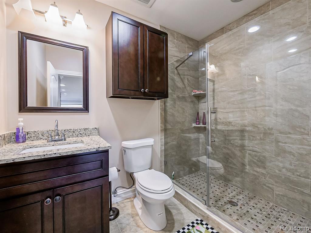 6265 BRANFORD Drive, West Bloomfield, MI — Photo 43