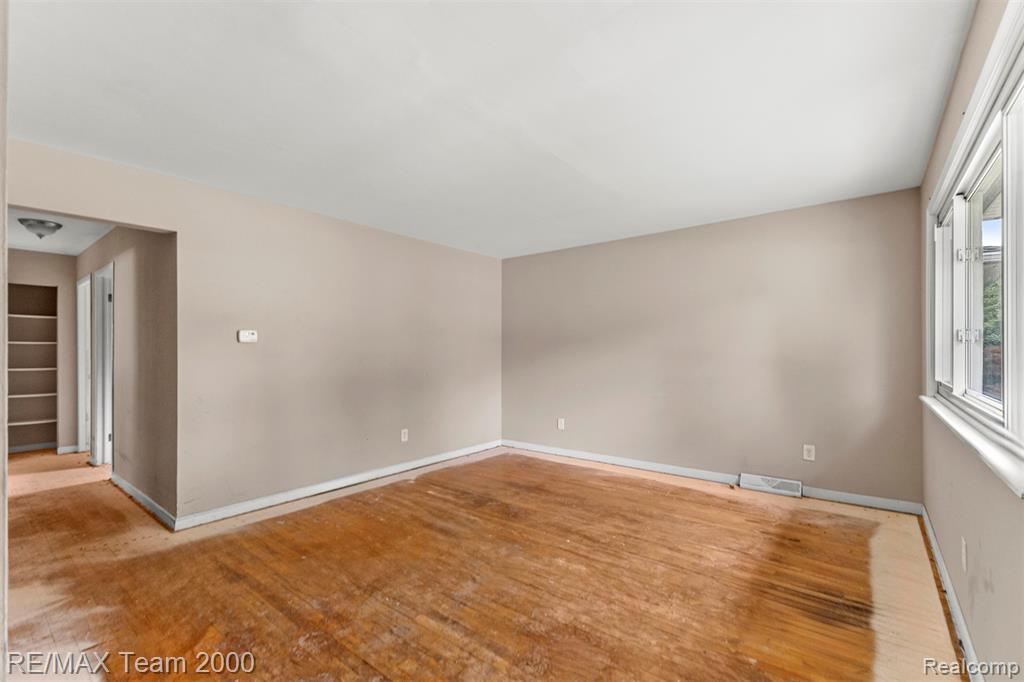 6924 Fellrath Street, Taylor, MI 48180 — Photo 3
