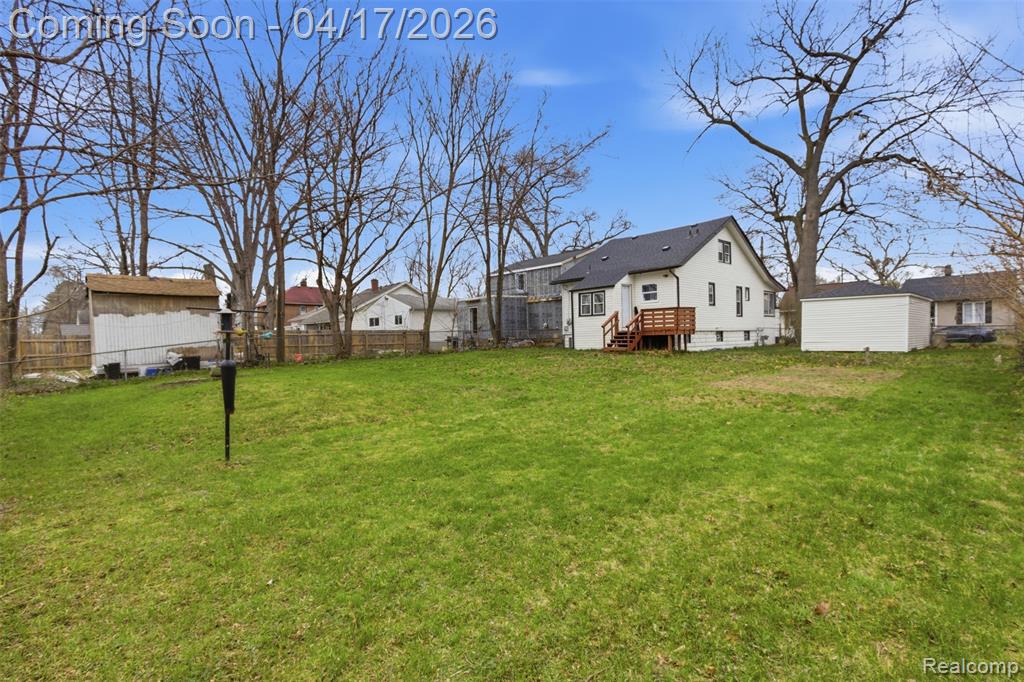 560 E Drayton Street, Ferndale, MI 48220 — Photo 25