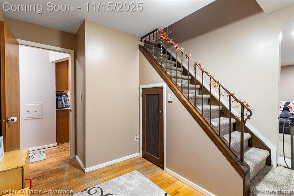 9243 Knolson Street, Livonia, MI 48150 — Photo 17