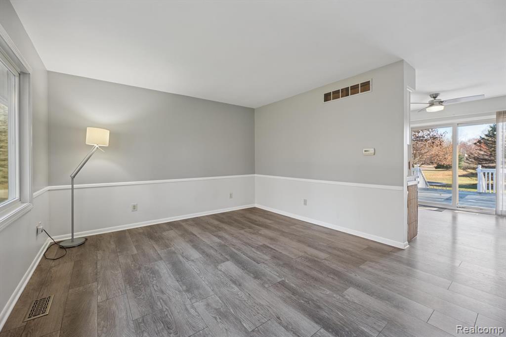 18777 Martinsville Road, Belleville, MI 48111 — Photo 10