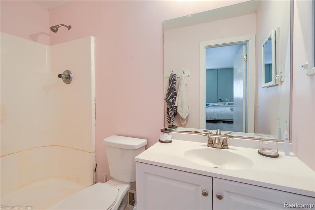 11447 Hegel Road, Atlas, MI — Photo 28
