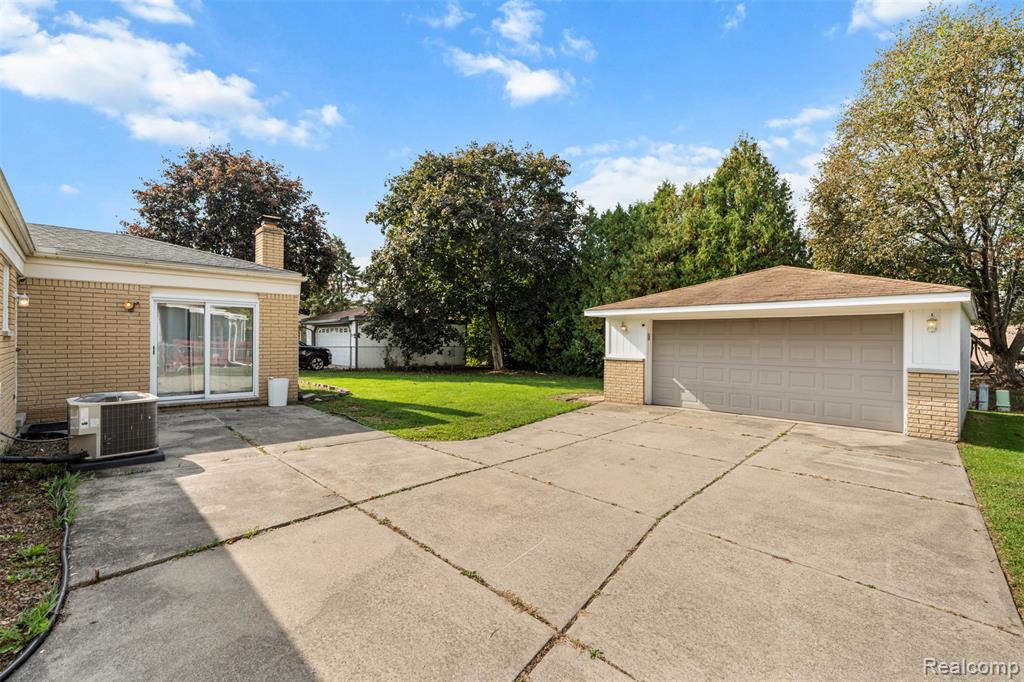 40553 Passmore Drive, Clinton Twp, MI 48038 — Photo 25