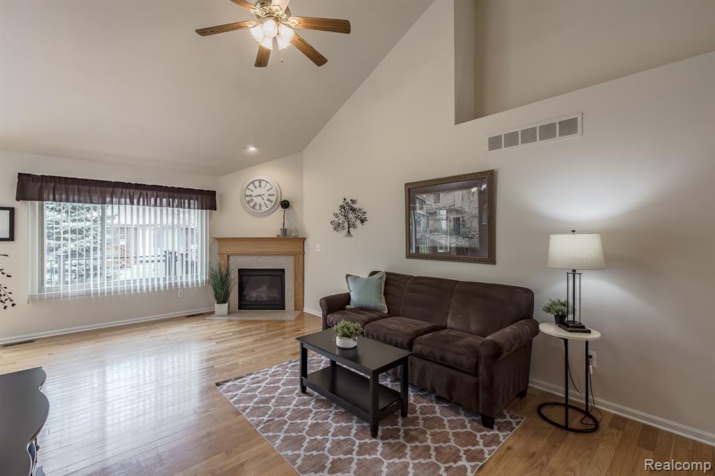 50077 Lexington Avenue E, Utica, MI 48317 — Photo 7