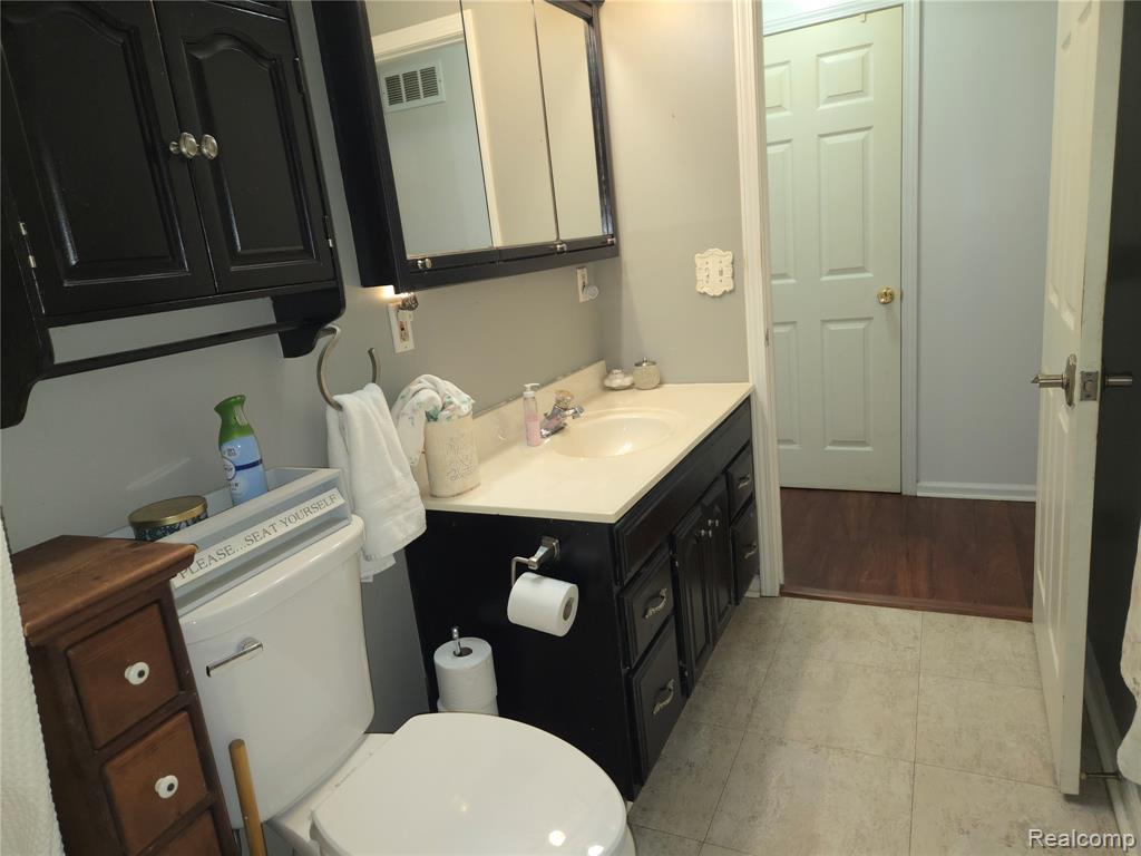 5924 N Karle Street, Westland, MI — Photo 18