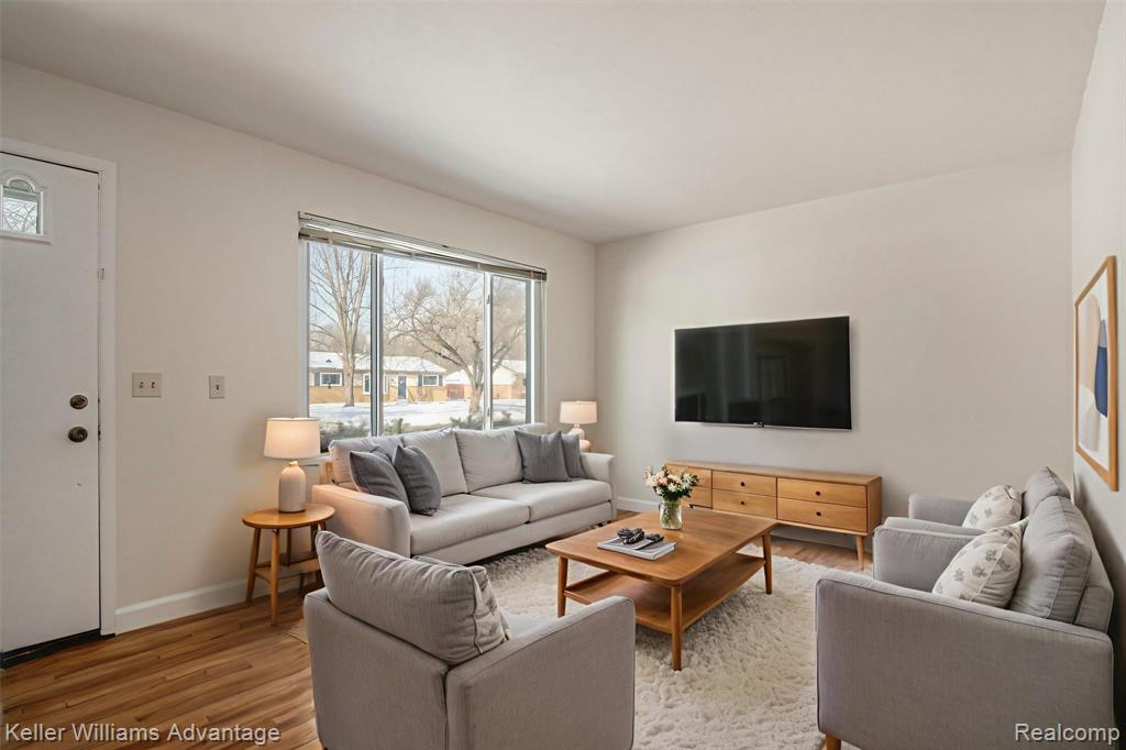 26529 Willow Cove, Woodhaven, MI 48183 — Photo 4