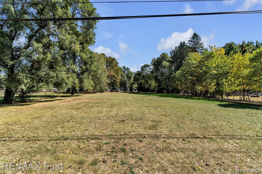 5052 Mary Sue Avenue, Clarkston, MI — Photo 28