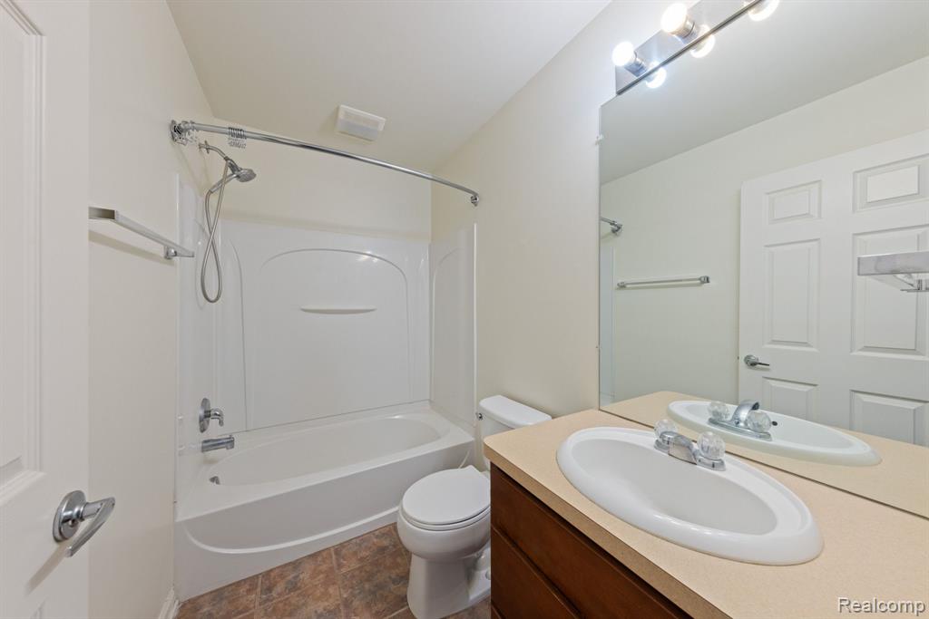 44744 GWINNETT Loop, Novi, MI 48377 — Photo 19