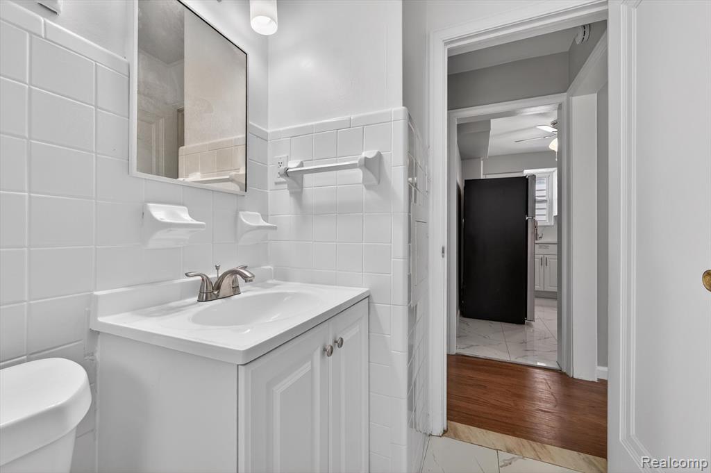 1781 Brys Drive, Grosse Pointe Woods, MI 48236 — Photo 17