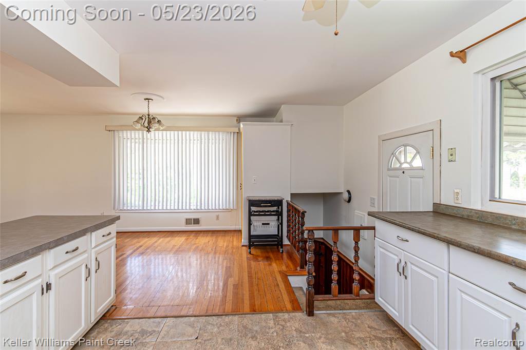 31395 Lyons Circle W, Warren, MI 48092 — Photo 26