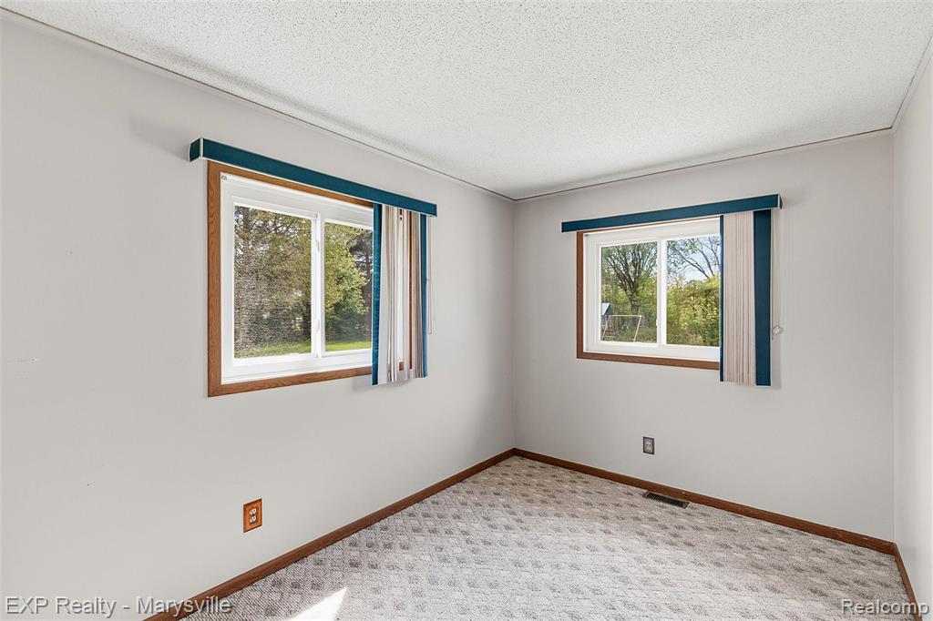 12265 Hough Road, Memphis, MI — Photo 24