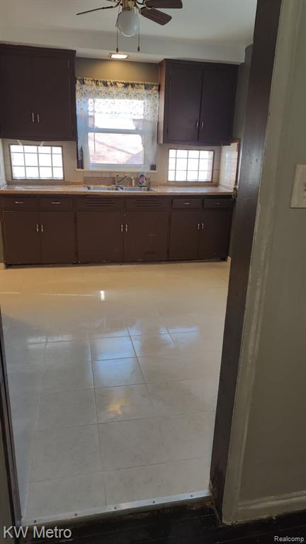 8272 E Outer Drive, Detroit, MI 48213 — Photo 9