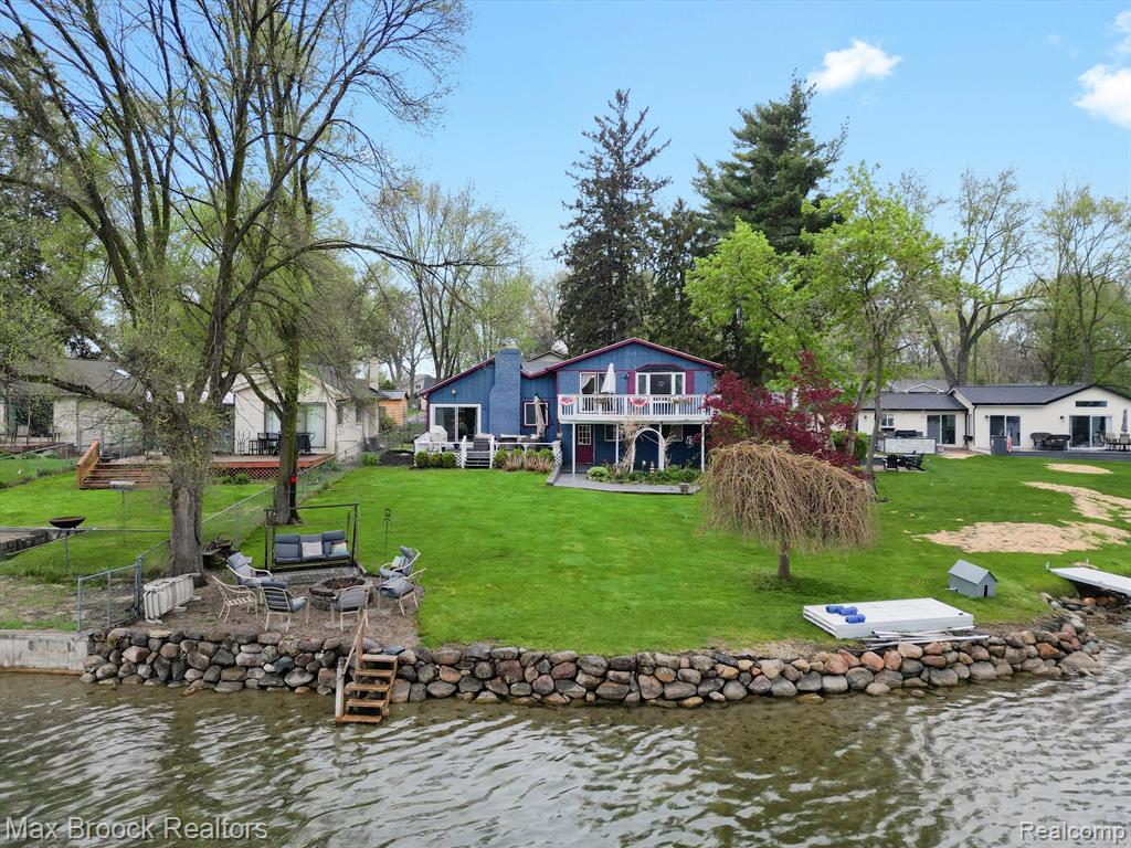 9431 MANDON Road, White Lake, MI — Photo 3