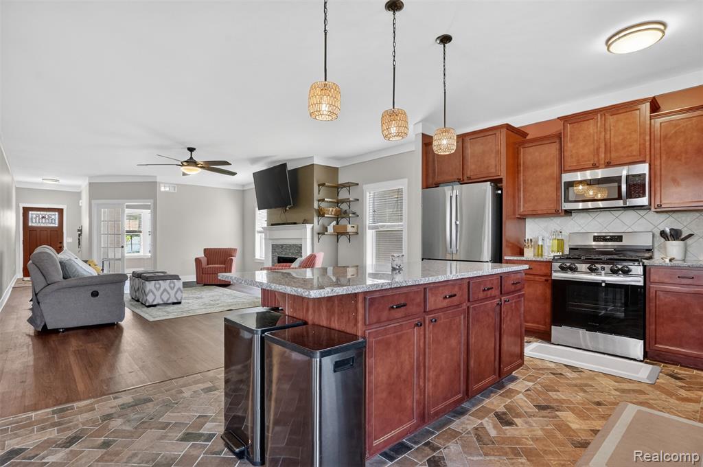 3524 Amber Oaks Drive, Howell, MI 48855 — Photo 14
