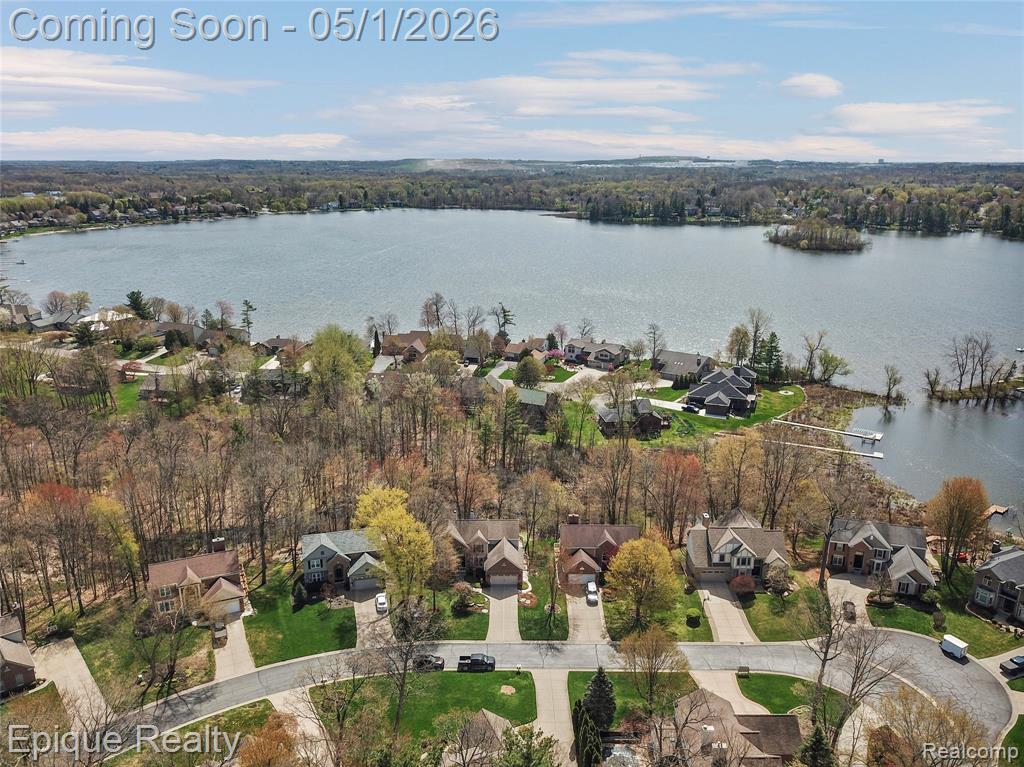 2568 Canoe Circle Drive, Lake Orion, MI — Photo 45