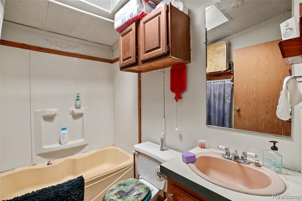 8875 N Lakola Road, Tustin, MI 49688 — Photo 95