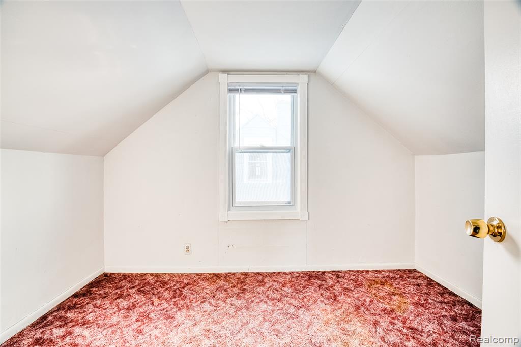 419 W Bernhard Avenue, Hazel Park, MI 48030 — Photo 18
