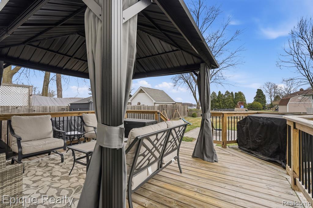 11605 Elmdale Road, Whitmore Lake, MI 48189 — Photo 26