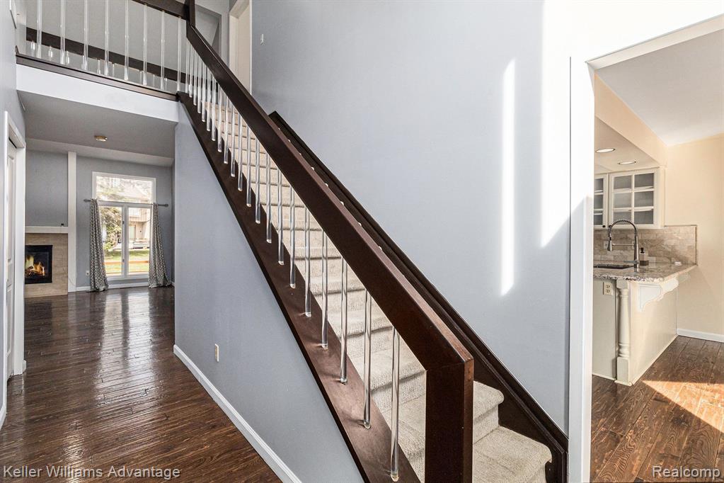 37614 Amber Drive, Farmington Hills, MI 48331 — Photo 2