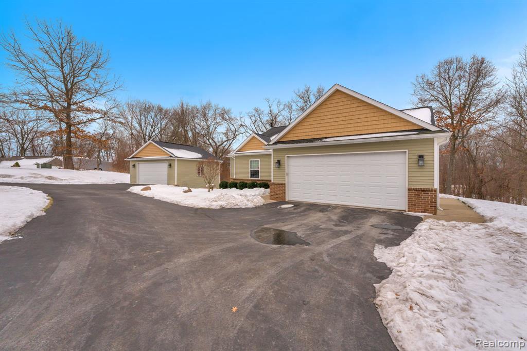 5291 Bella Drive, Highland, MI 48356 — Photo 2