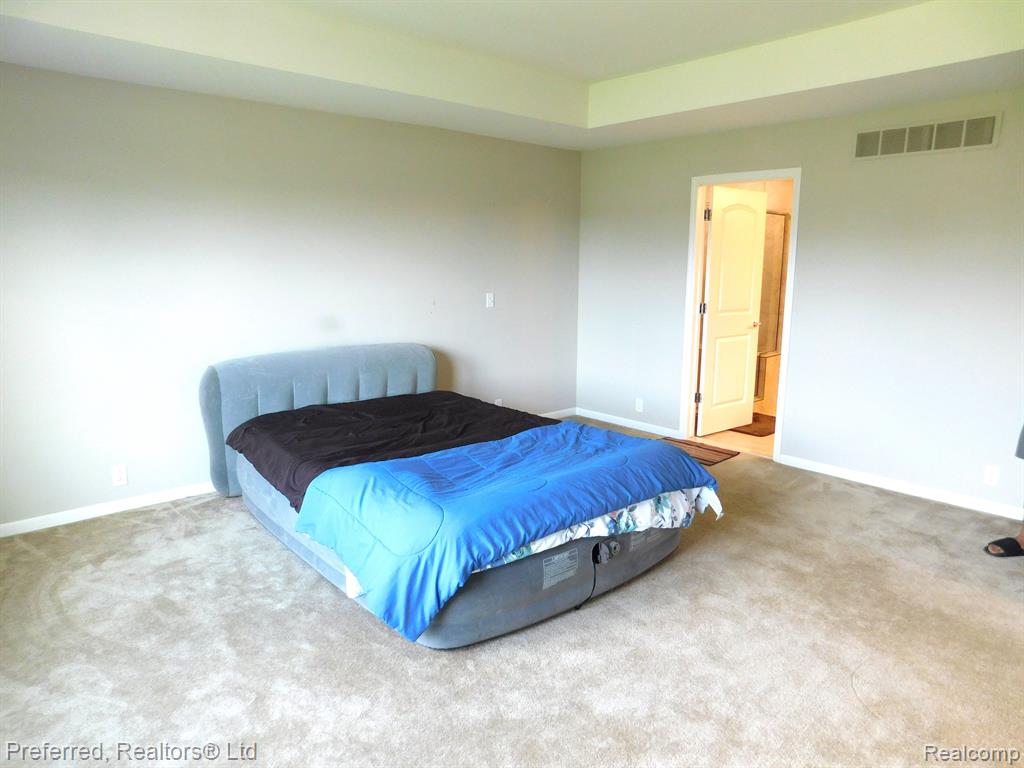 50316 AMBERWOOD Road, Canton, MI 48188 — Photo 21