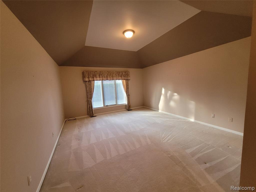 48205 Conifer Drive, Shelby Twp, MI 48315 — Photo 26