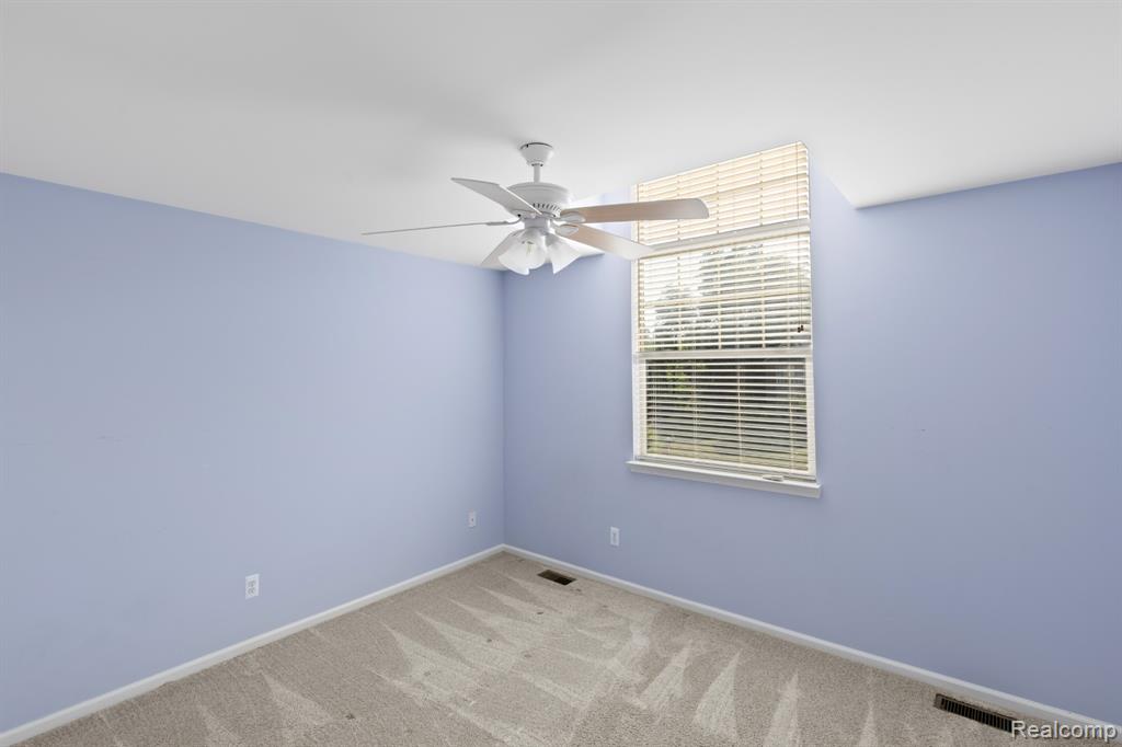 5634 Plantation Drive, Commerce Twp, MI 48382 — Photo 33