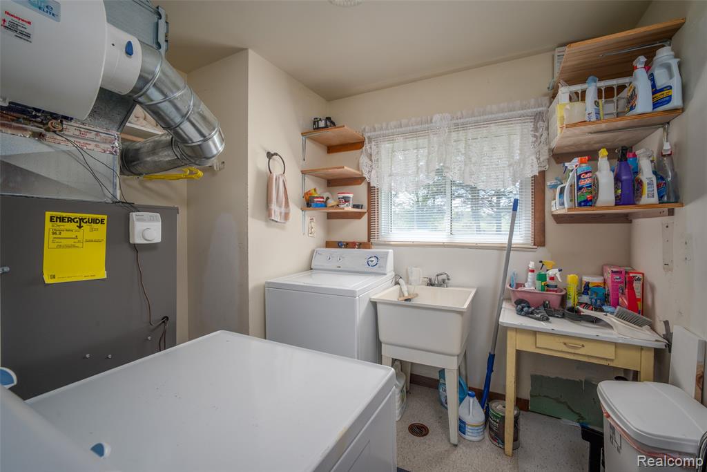 6240 Lakeshore Road N, Palms, MI 48465 — Photo 23