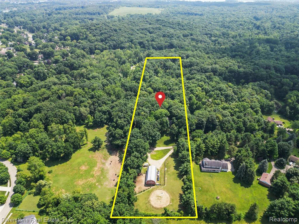 8065 Nathan Oscar Drive, White Lake, MI — Photo 11