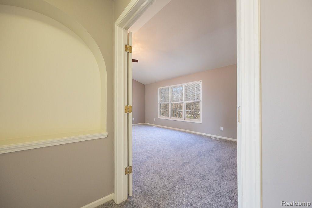 46523 INVERNESS Road, Canton, MI 48188 — Photo 41
