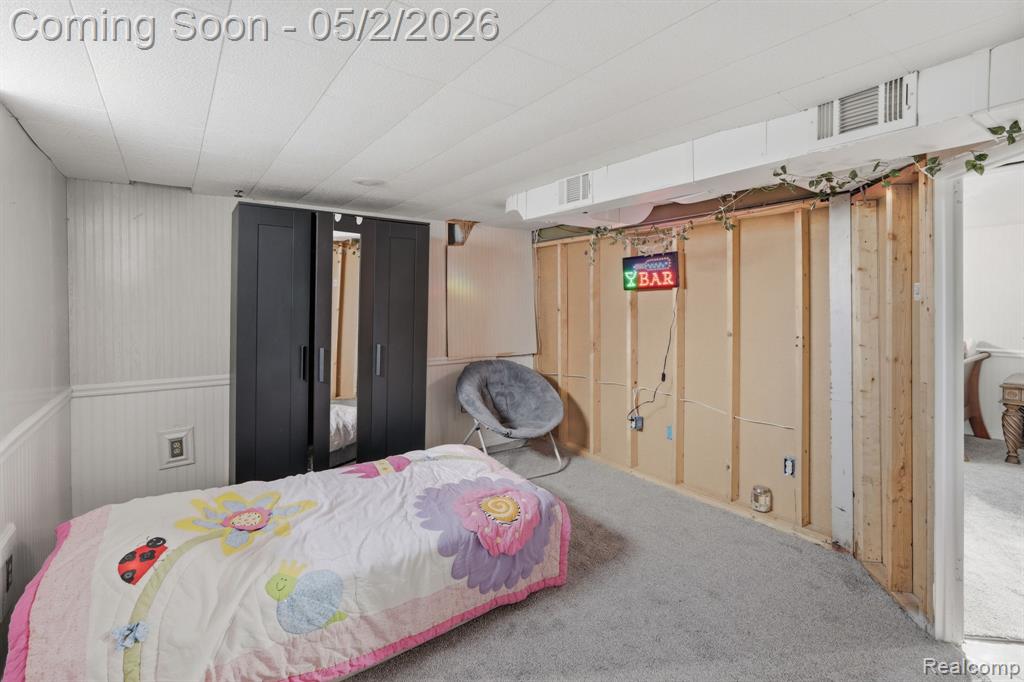 1857 Roslyn Road, Grosse Pointe Woods, MI 48236 — Photo 28