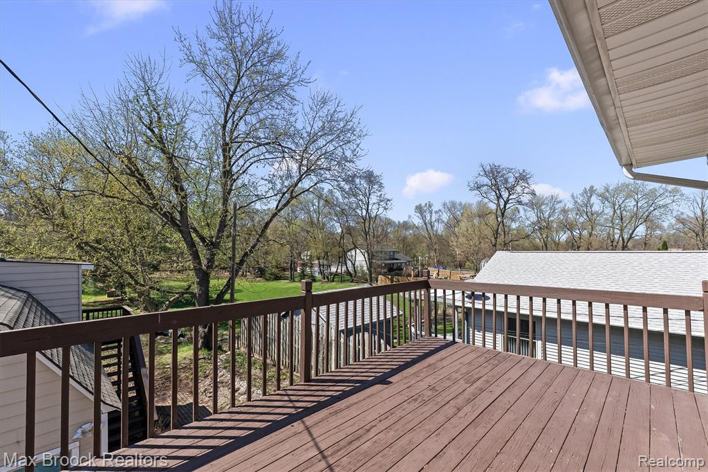 2375 Lakeside Drive, Highland, MI 48356 — Photo 28