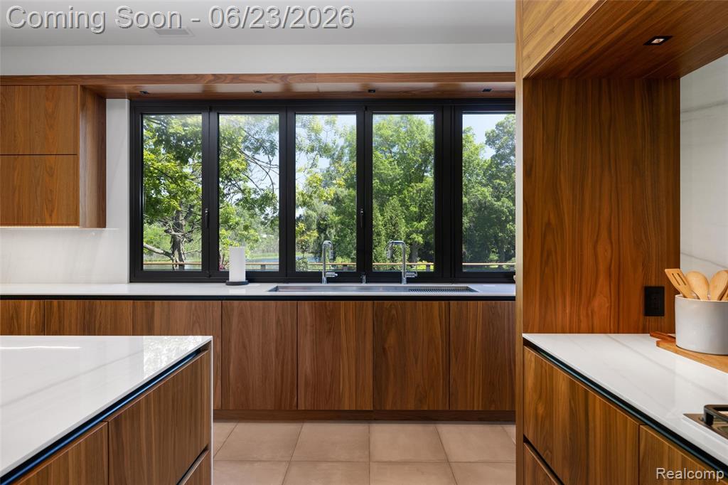 2700 Squirrel Road, Bloomfield Hills, MI 48304 — Photo 18