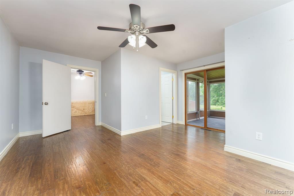 8953 OAK GROVE Road, Howell, MI 48855 — Photo 18